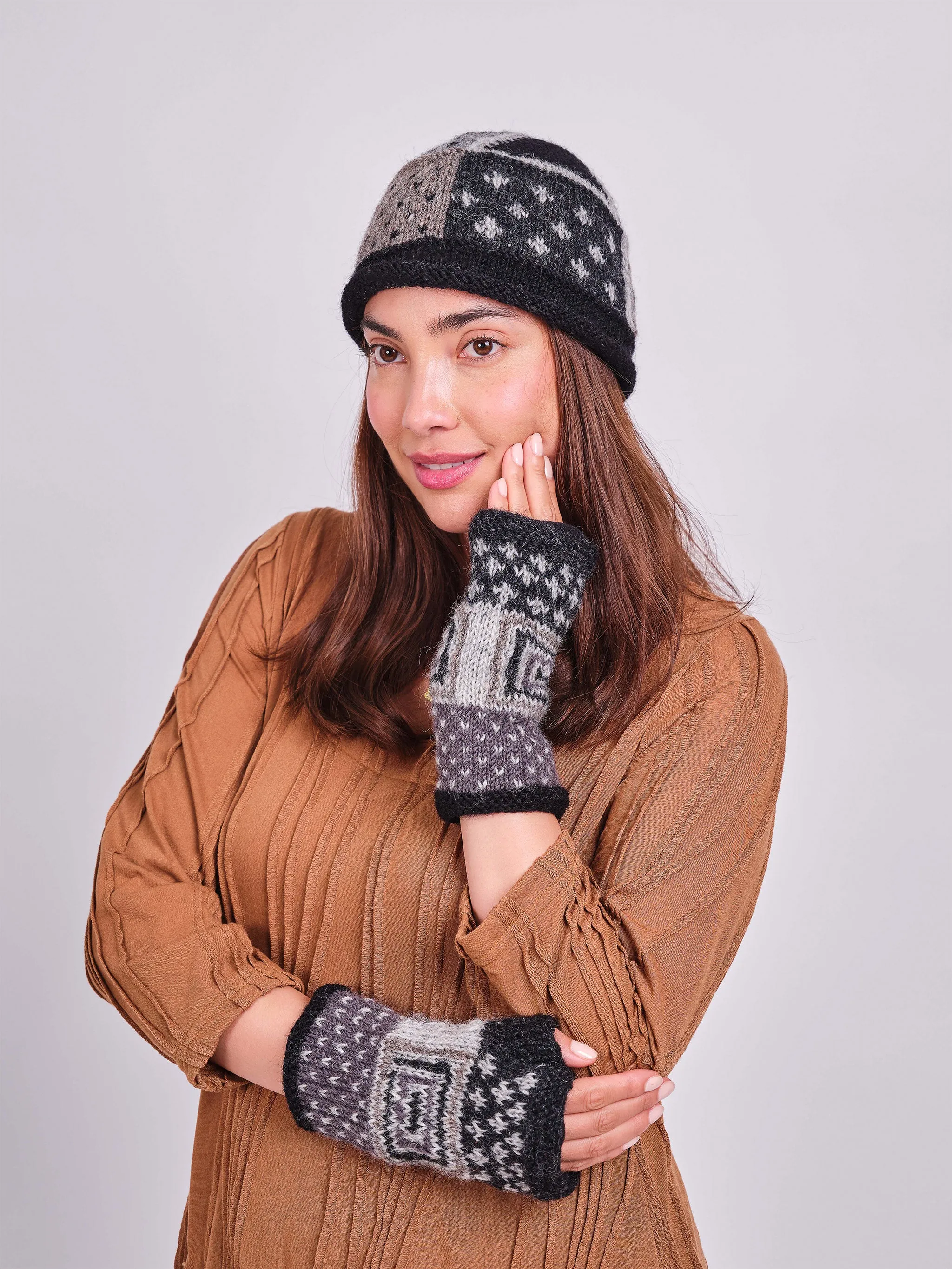 Knit Checker Beanie Set.