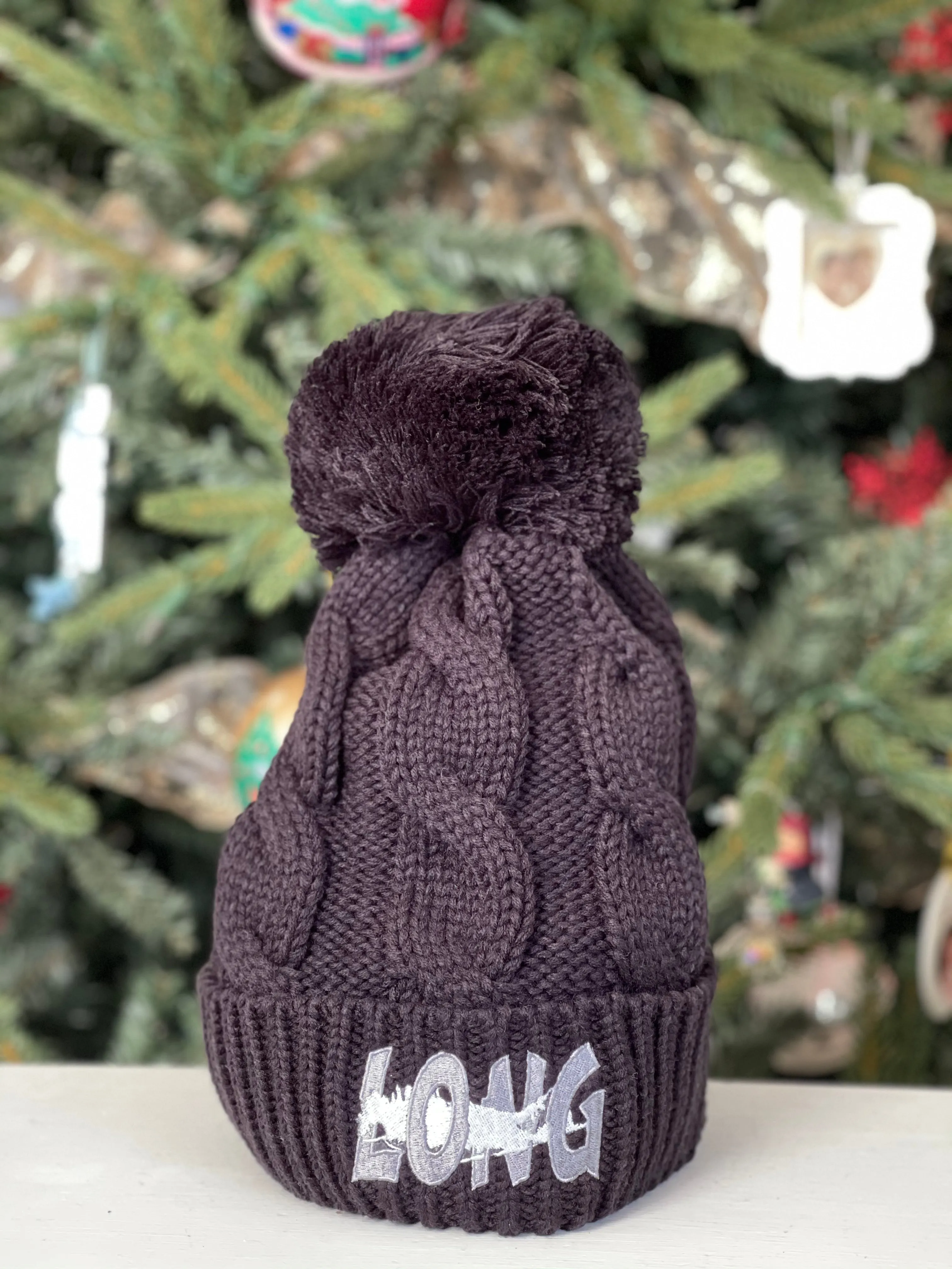 LI Offset Twist Knit Beanie