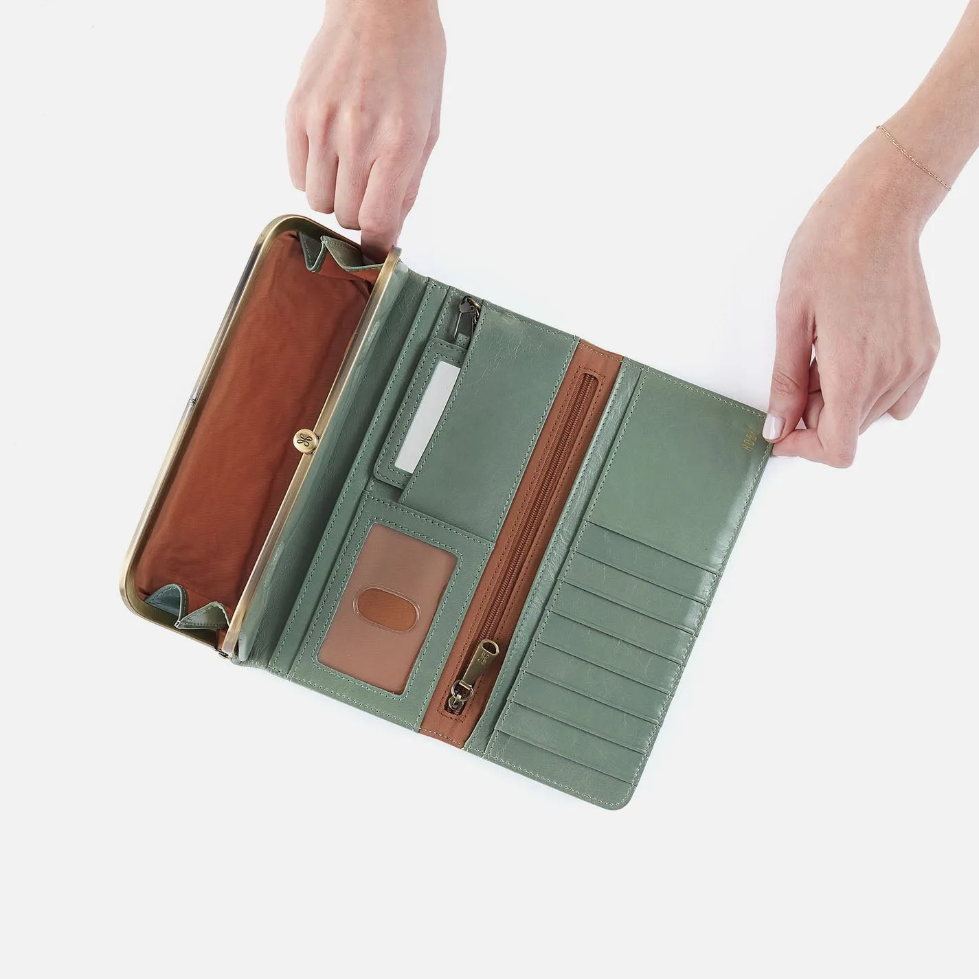 Rachel Continental Wallet In Polished Leather - Jade